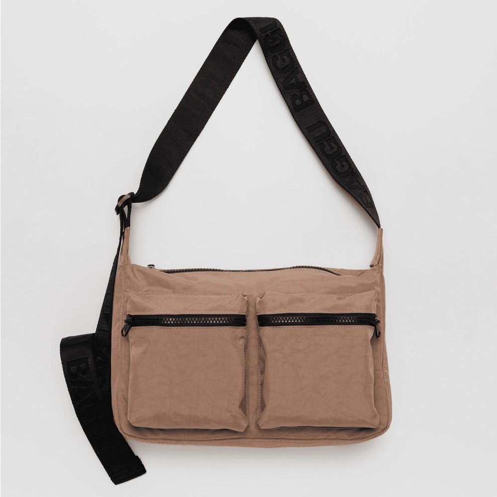 BAGGU Medium Cargo Crossbody